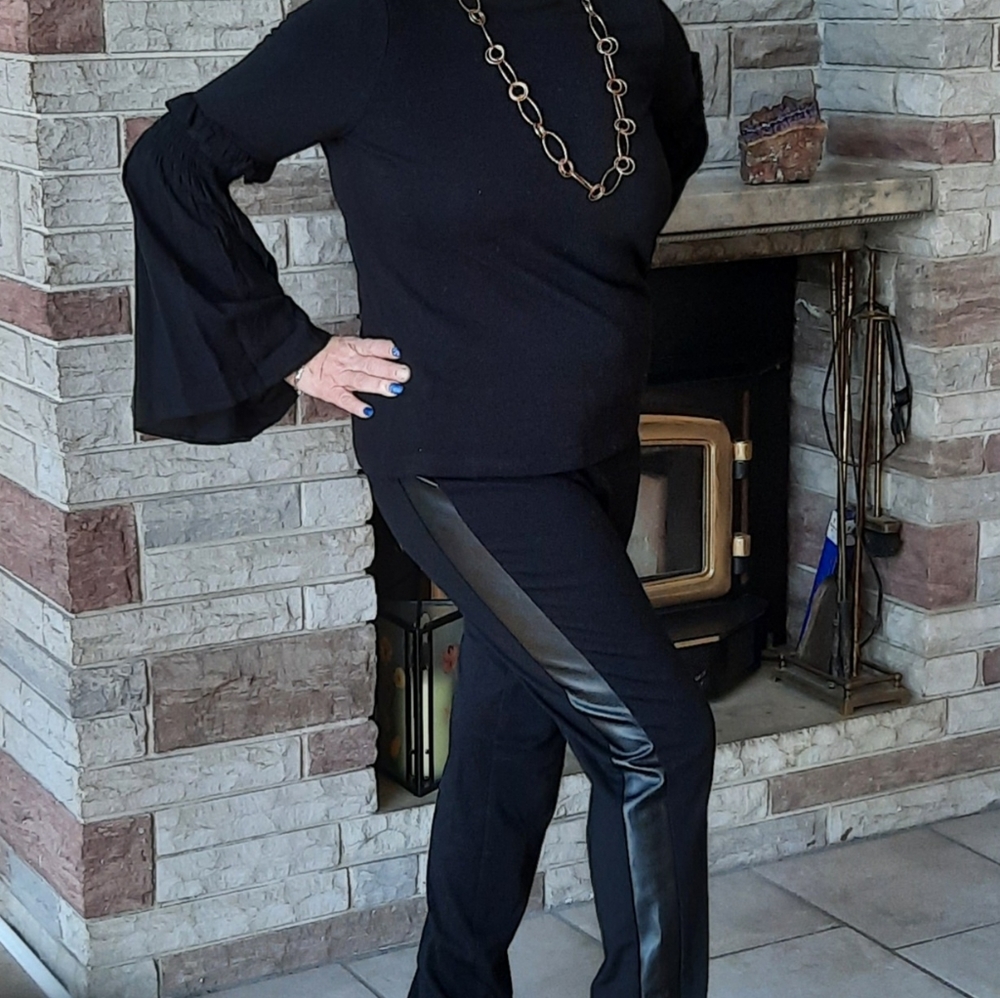 BLL Tricot| Bell Sleeve| 100% Cotton| Black| NWOT